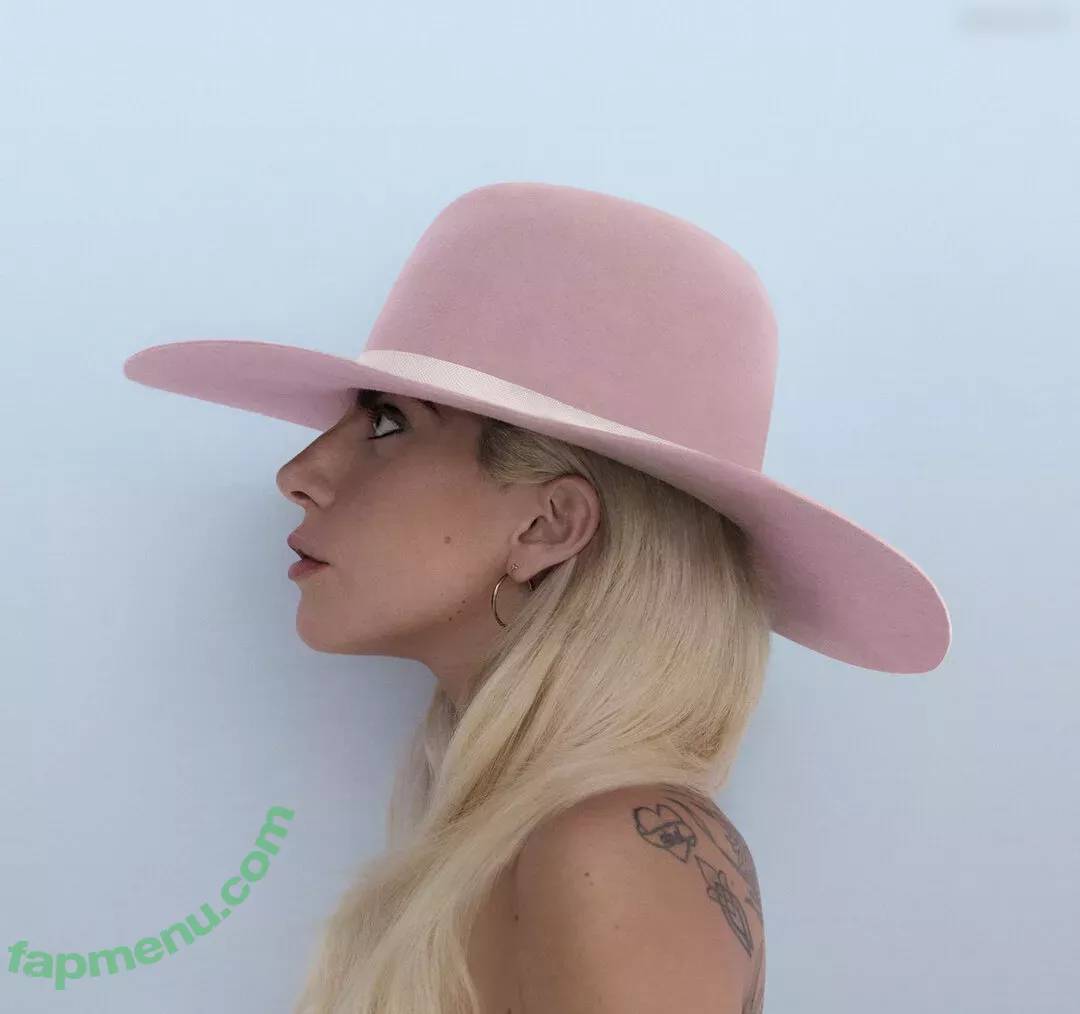 Lady Gaga nude photo #1071 (ladygaga)