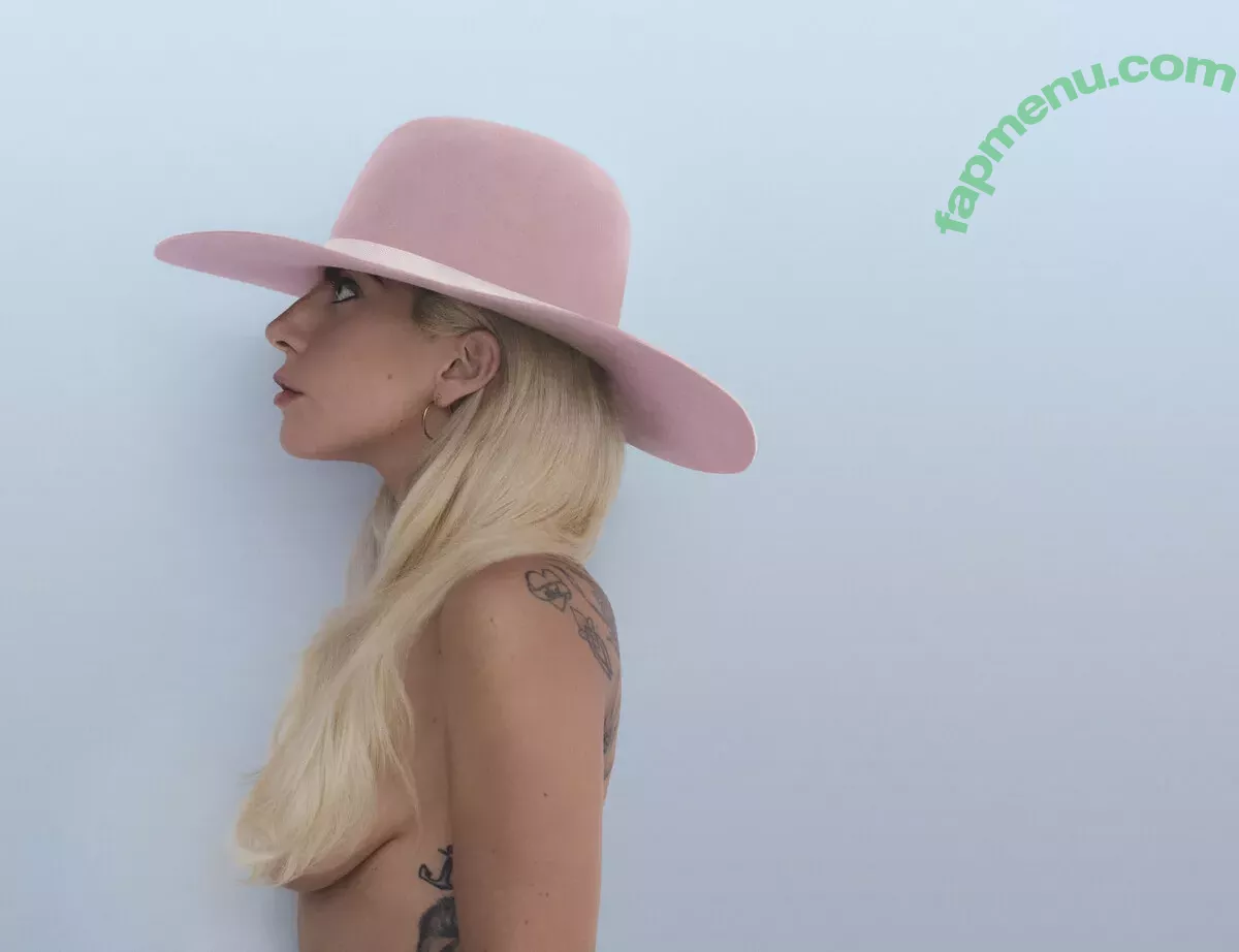 Lady Gaga nude photo #1075 (ladygaga)