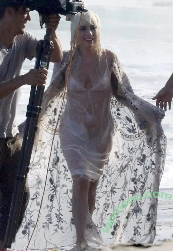 Lady Gaga nude photo #1424 (ladygaga)