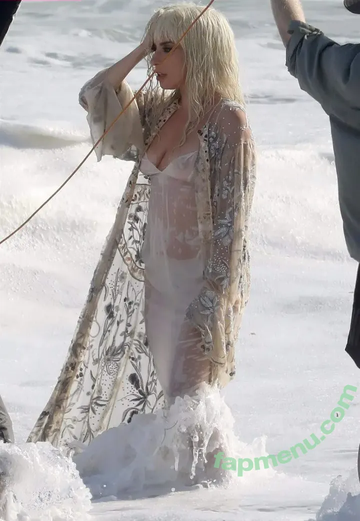 Lady Gaga nude photo #1428 (ladygaga)