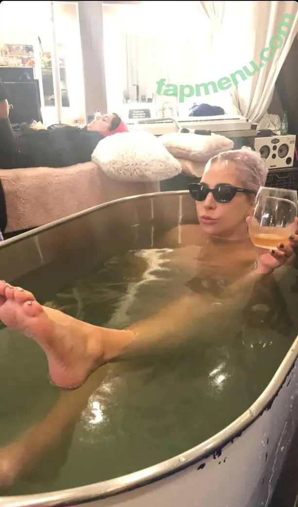 Lady Gaga nude photo #1493 (ladygaga)