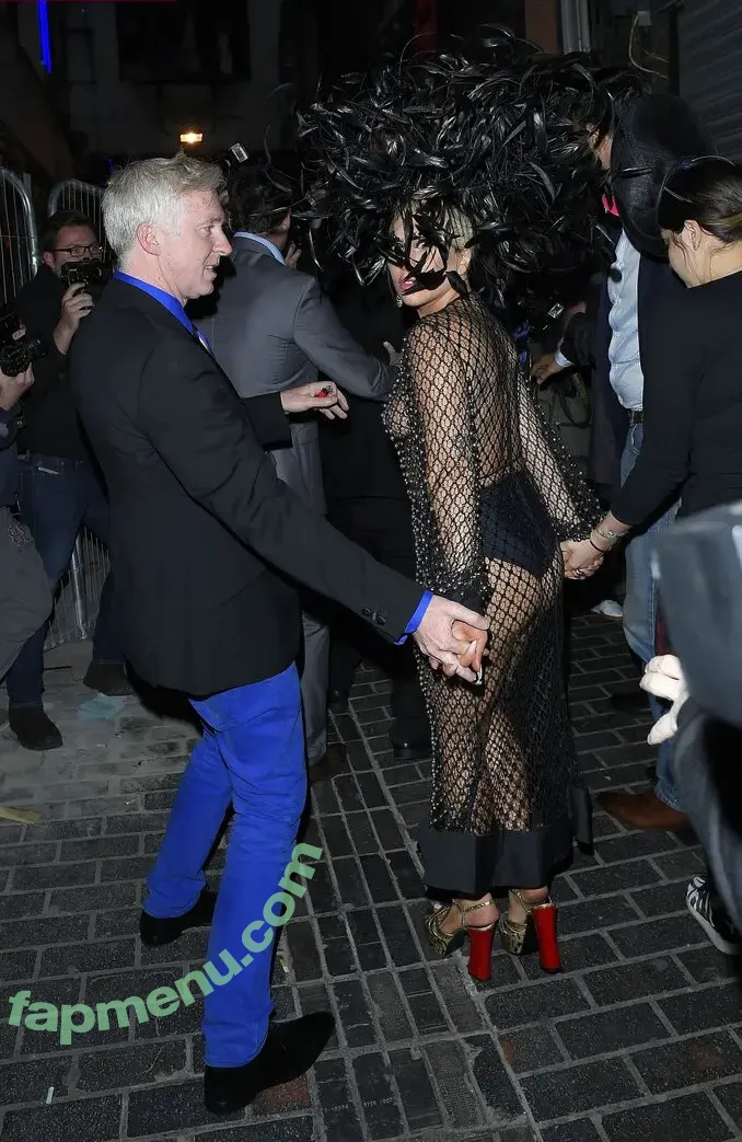 Lady Gaga nude photo #1523 (ladygaga)