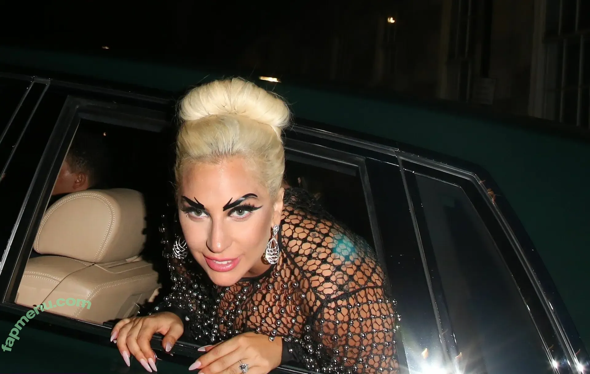 Lady Gaga nude photo #1561 (ladygaga)