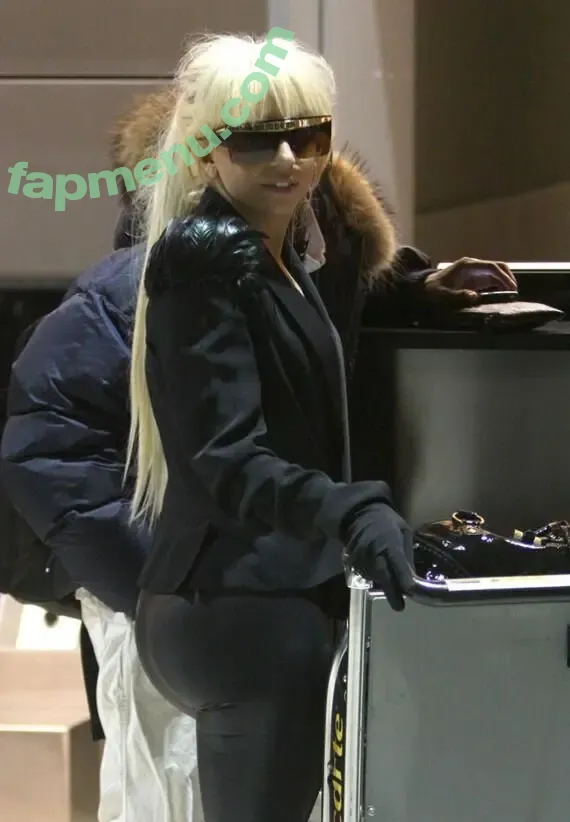 Lady Gaga nude photo #1641 (ladygaga)