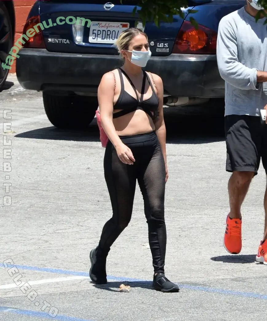 Lady Gaga nude photo #1756 (ladygaga)