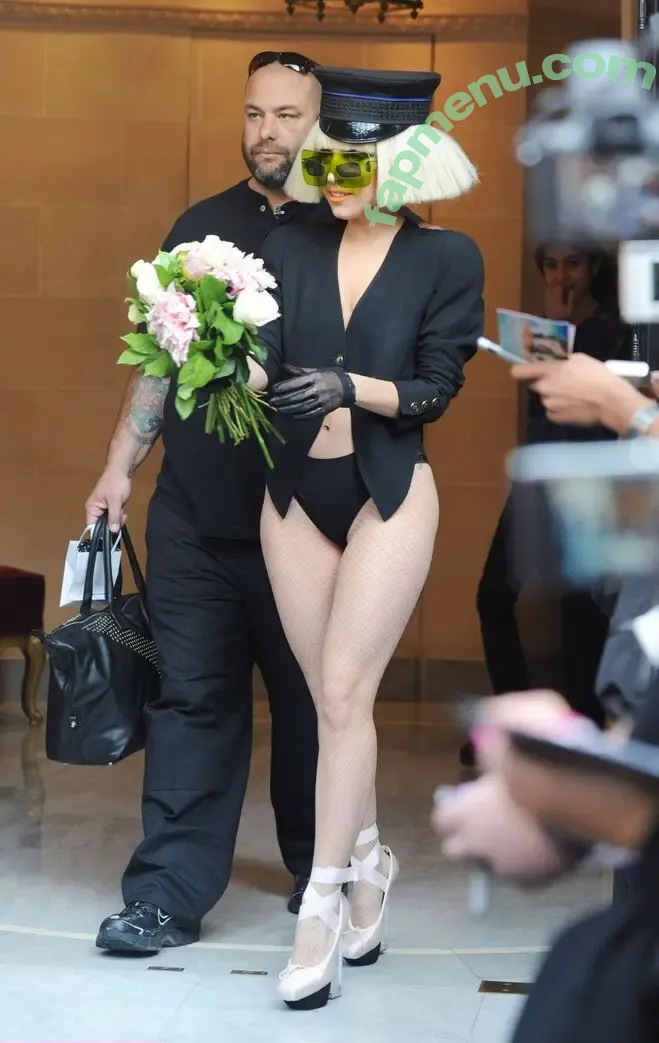 Lady Gaga nude photo #1784 (ladygaga)