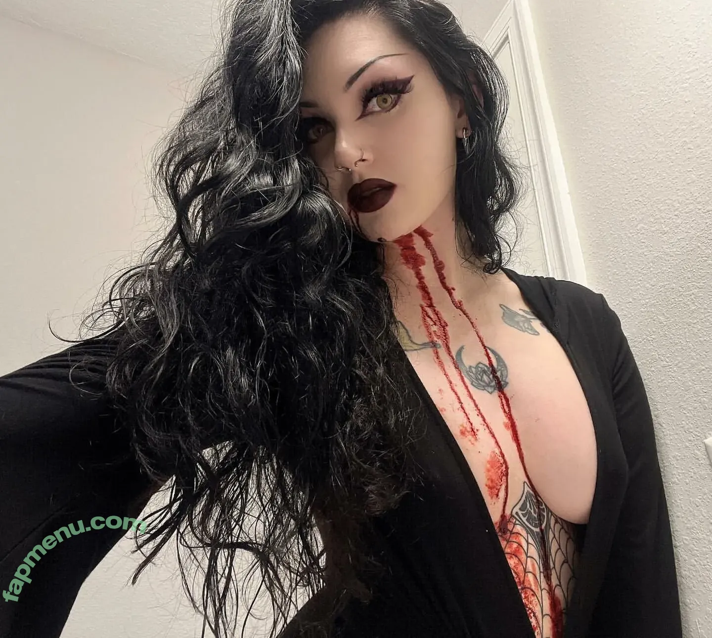 lady.scythe nude photo #0003 (lady.scythe)