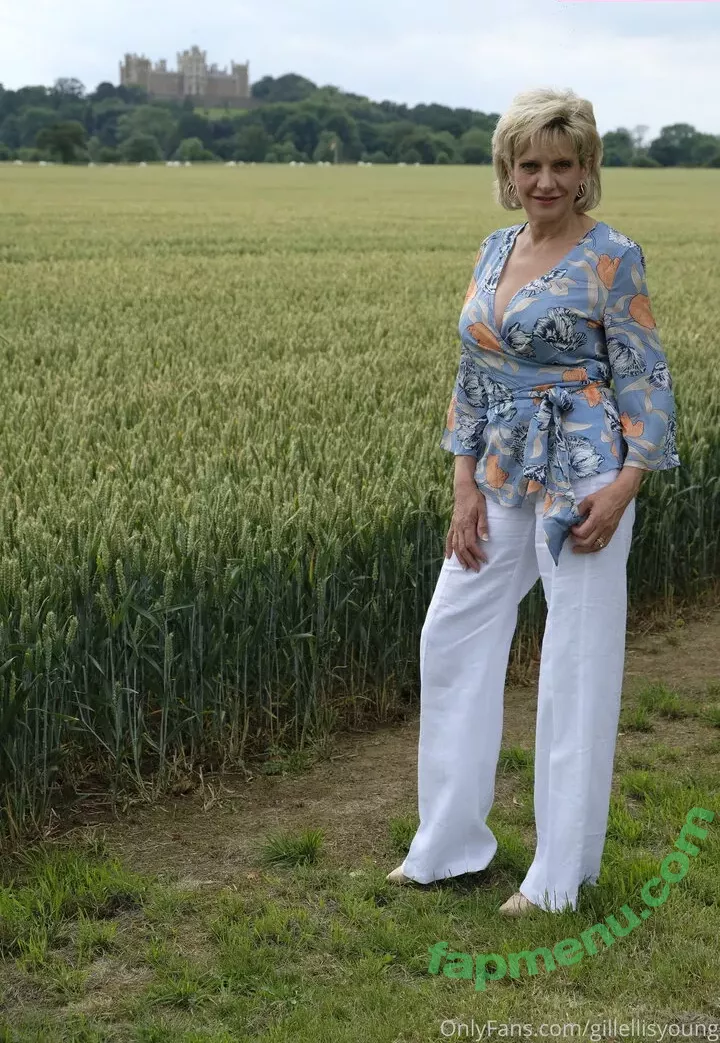 Lady Sonia nude photo #0140 (GillEllisYoung1 / gillellisyoung)