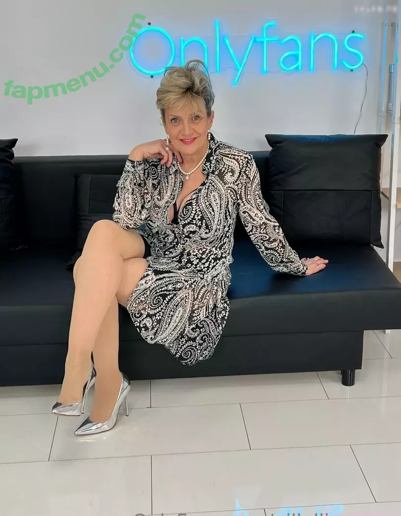 Lady Sonia nude photo #0279 (GillEllisYoung1 / gillellisyoung)