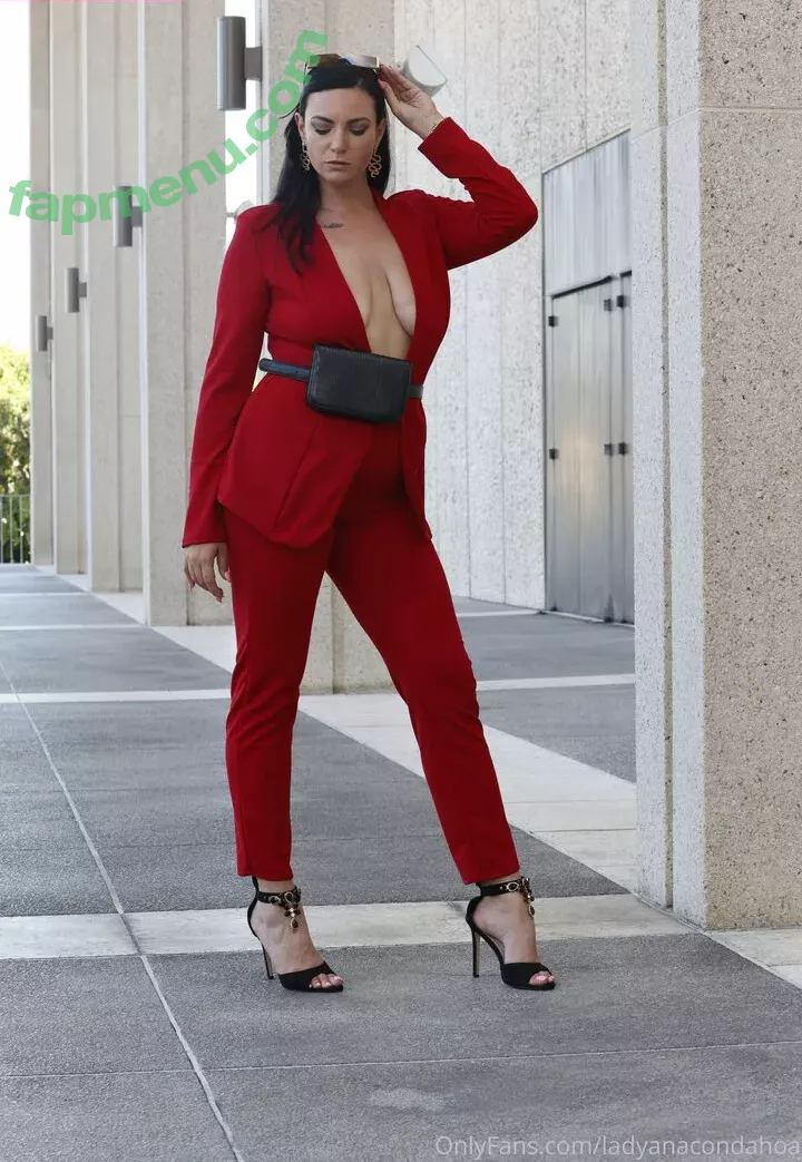 ladyanacondahoa nude photo #0092 (ladyanacondahoa)