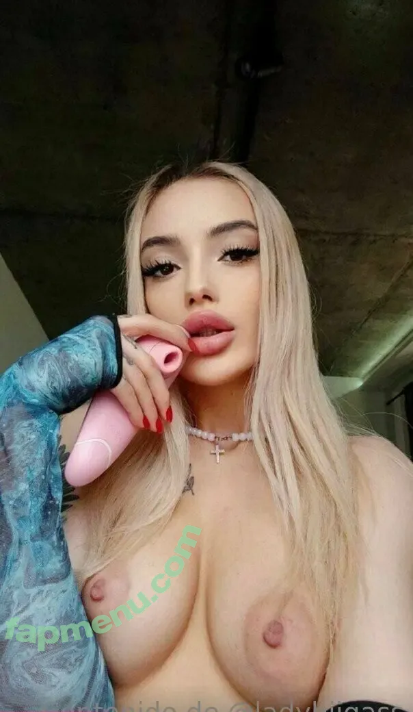 ladybiigass nude photo #0814 (lady__s_____)