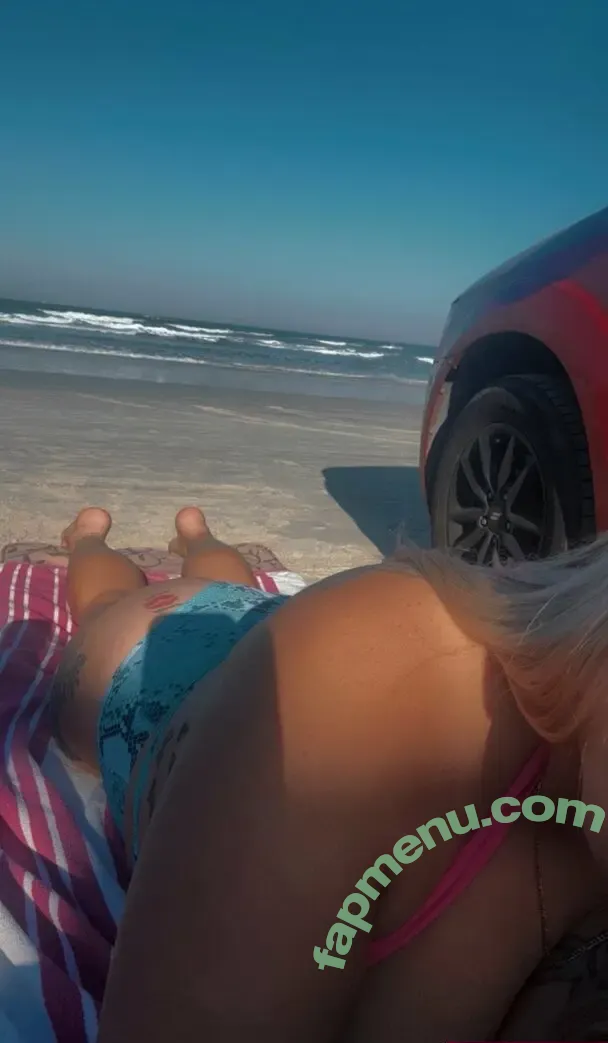 ladybosss1718 nude photo #0004 (ladyboss1718)
