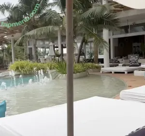 Ladyboy Mos / ThLadyboy / ladyboymos / ladyboymos_official nude photo #0251