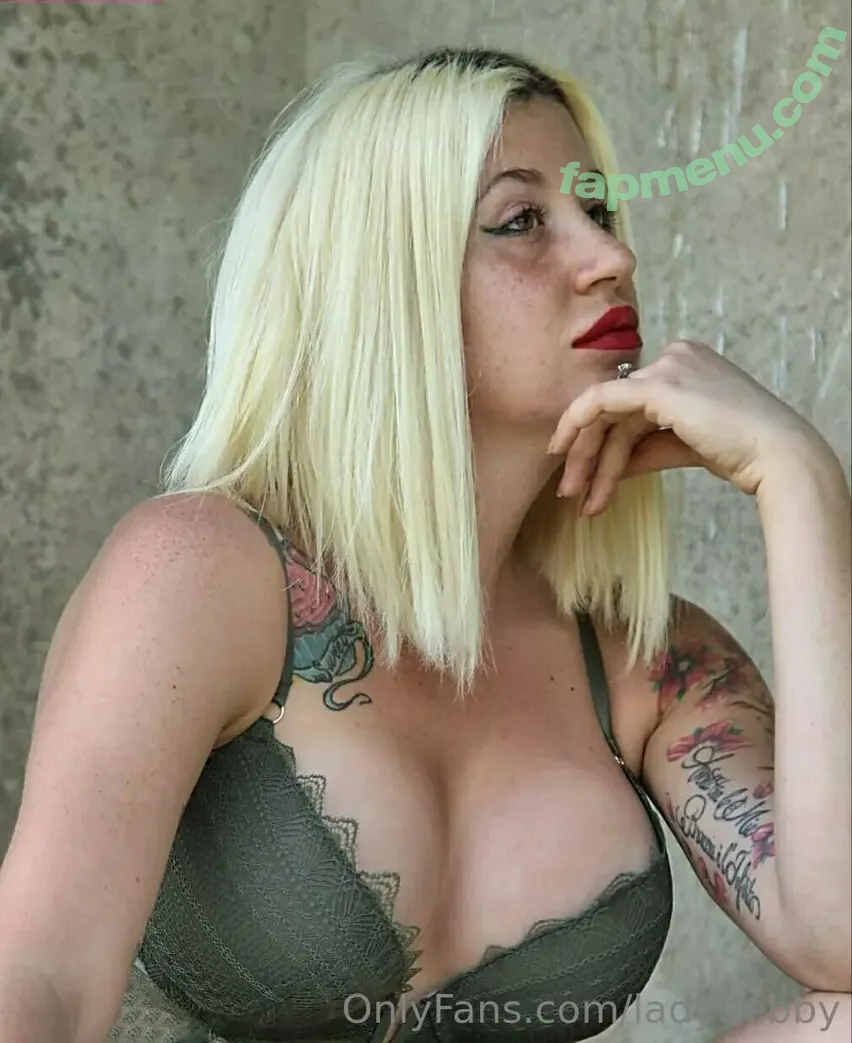 ladydebby nude photo #0004 (debbychapman)
