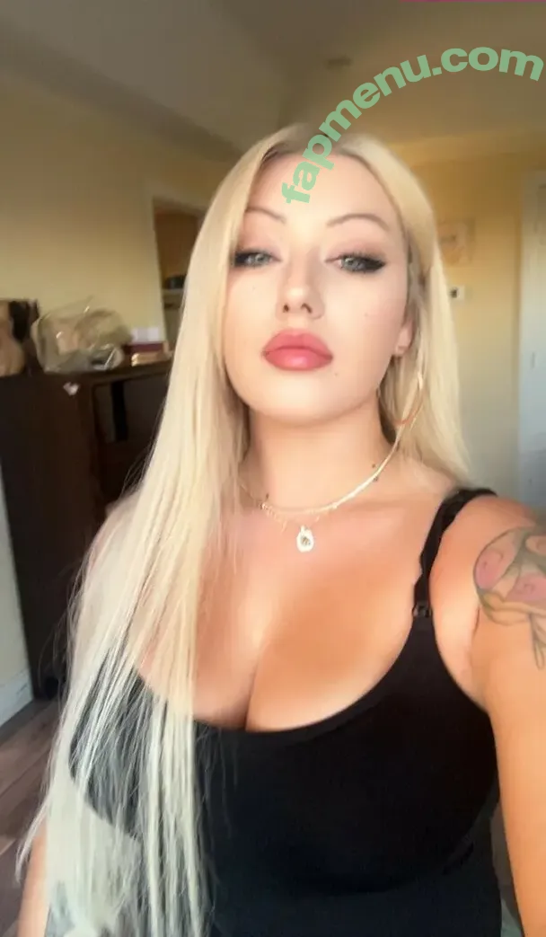 ladygooodman nude photo #0023 (Penny Lane)