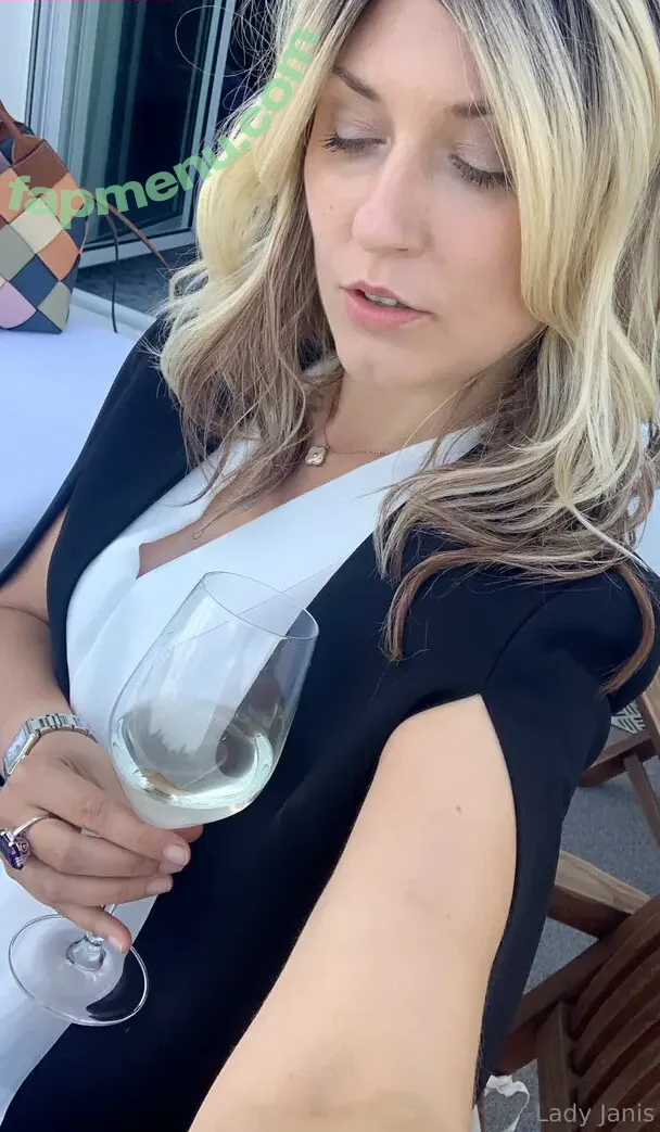 ladyjanis nude photo #0012 (ladyjanis.official)