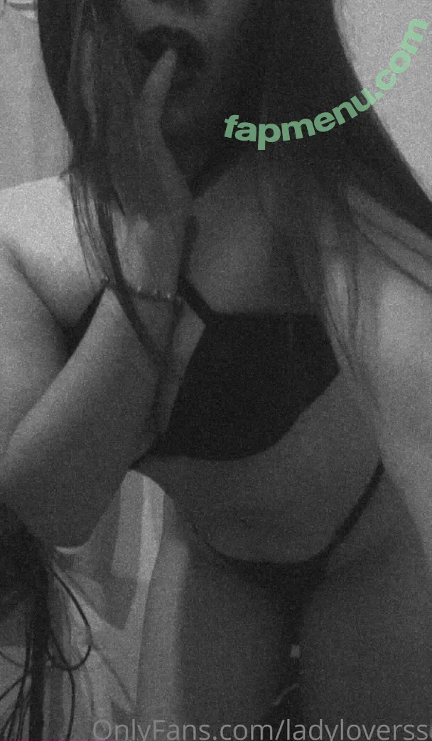 ladyloverss nude photo #0001 (ladyloverss)