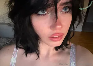 ladymcbcth / ladymac.bth nude photo #0003