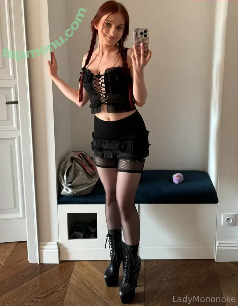 ladymononokefree nude photo #0082 (kiannamonee__)