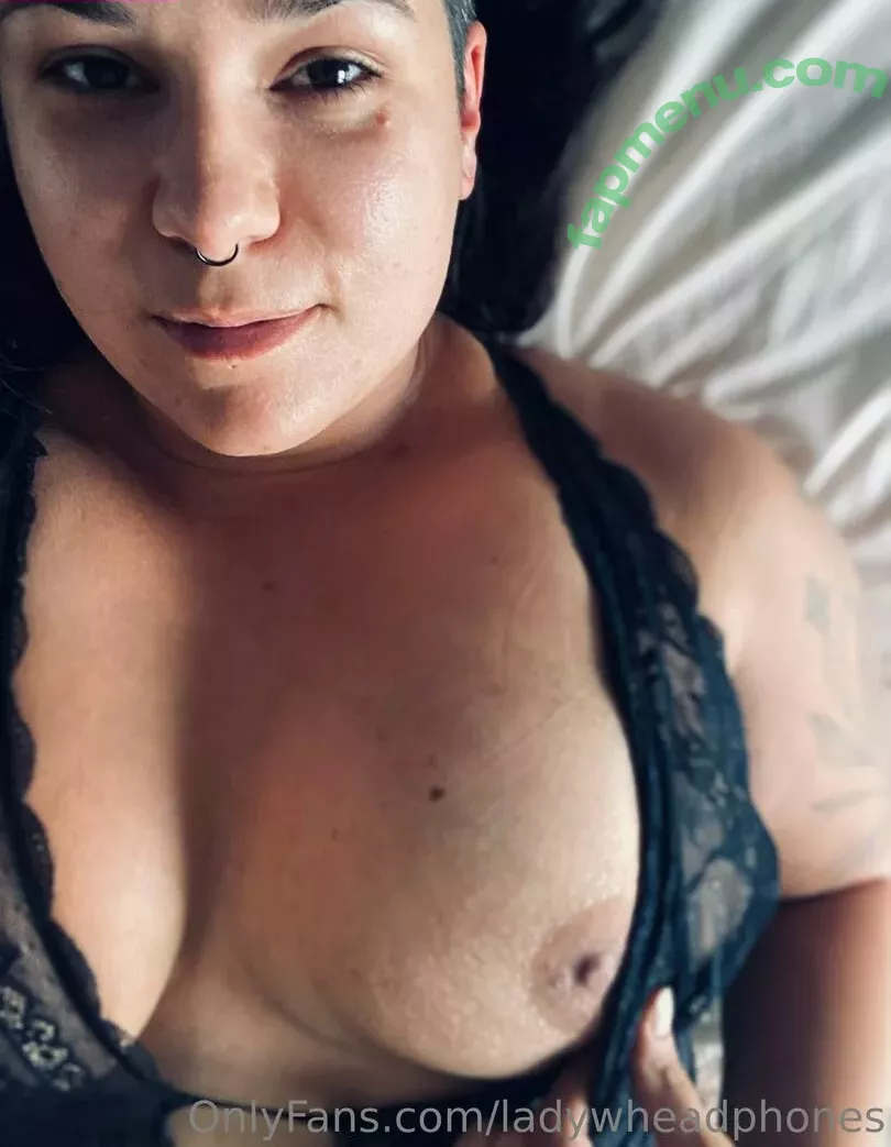 ladywheadphones nude photo #0051 (ladywithheadphones)