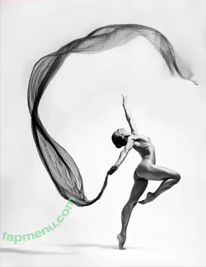 Laetitia Bouffard Roupe nude