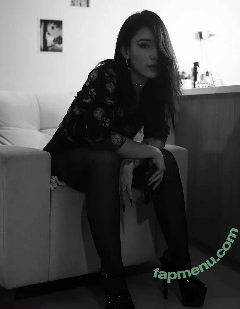 lafiammarossa nude photo #0010 (lafiammarossa)