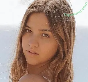  nude photo #0002