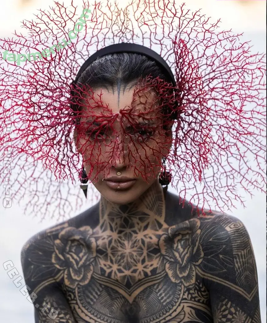 Léah Blum nude photo #0194 (Blumphoto / iam.blum)