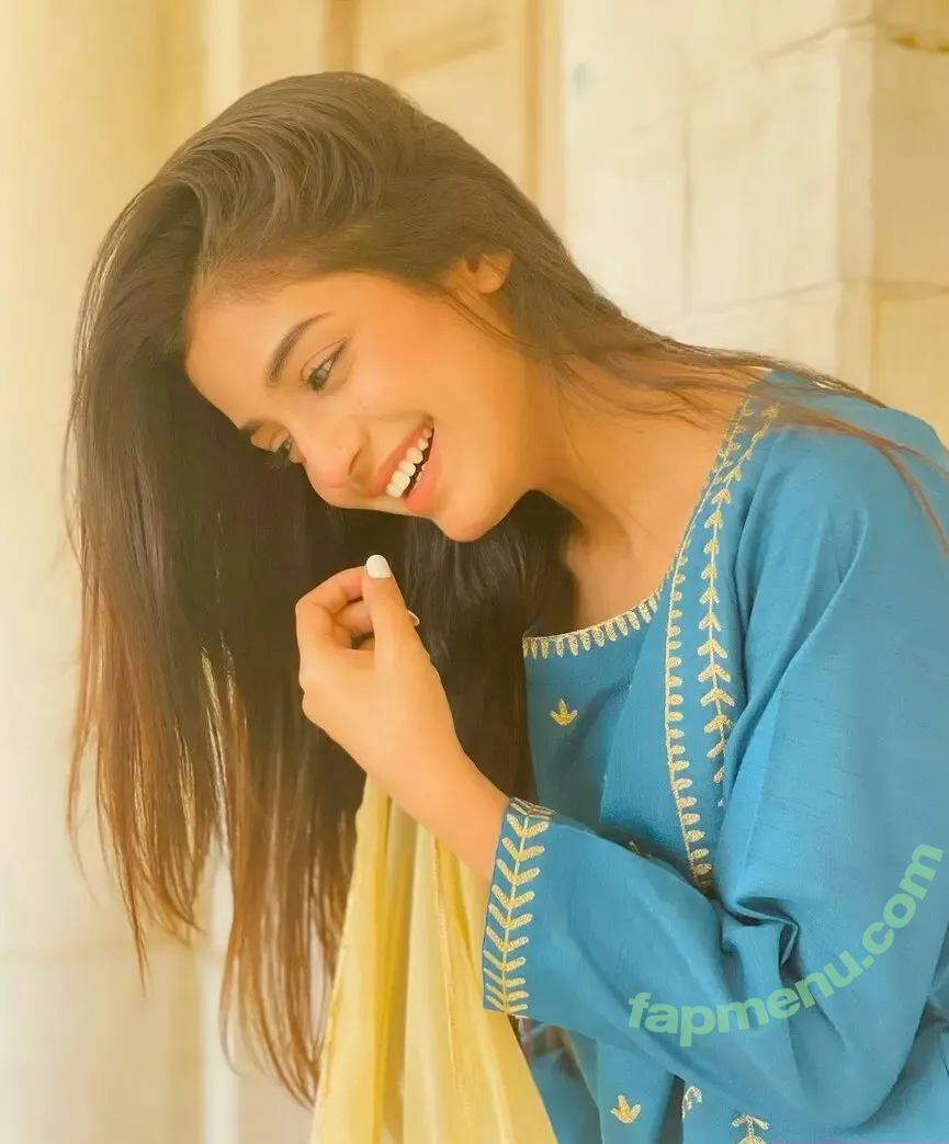 Laiba Khan nude photo #0019 (Laiba Khan)