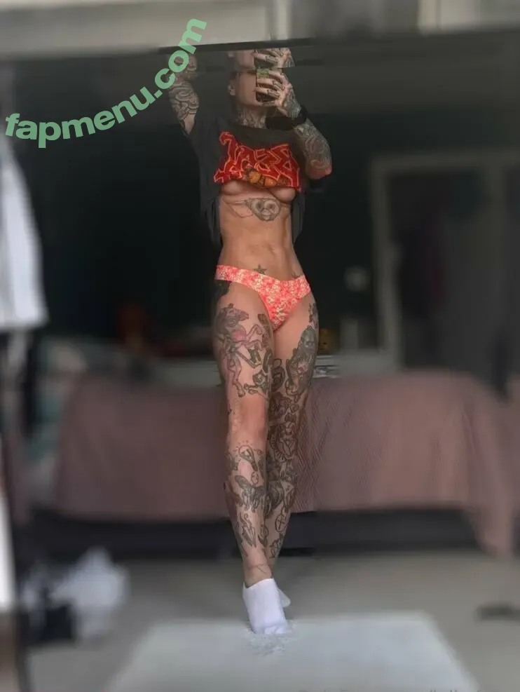 laikafree nude photo #0002 (laikastudios)