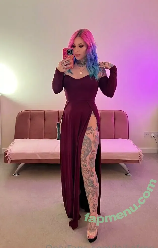 laikafree nude photo #0005 (laikastudios)