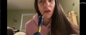 Laila ASMR / lailaxasmr nude photo #0001