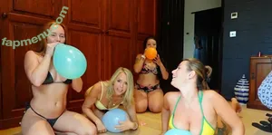 lailapeachy / Lailajonesx nude photo #0032