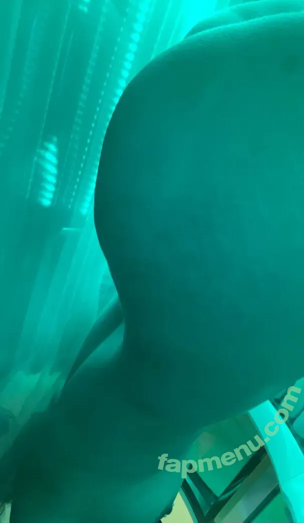 Lainefarrell nude photo #0058 (Lainefarrell)