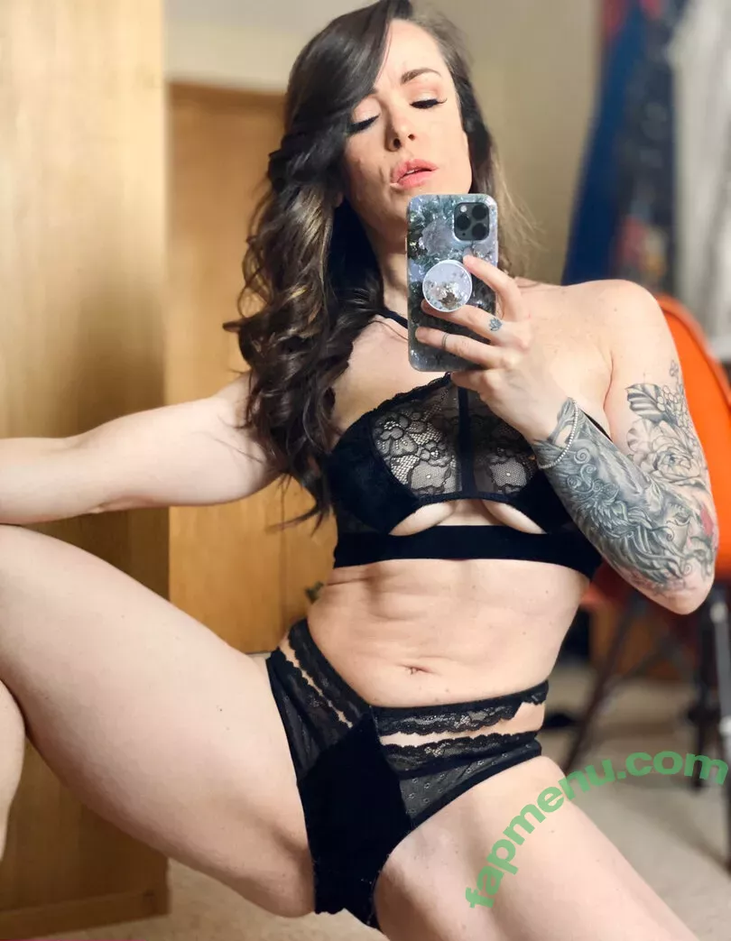 Laineybopster nude photo #0046 (Laineybopster82)