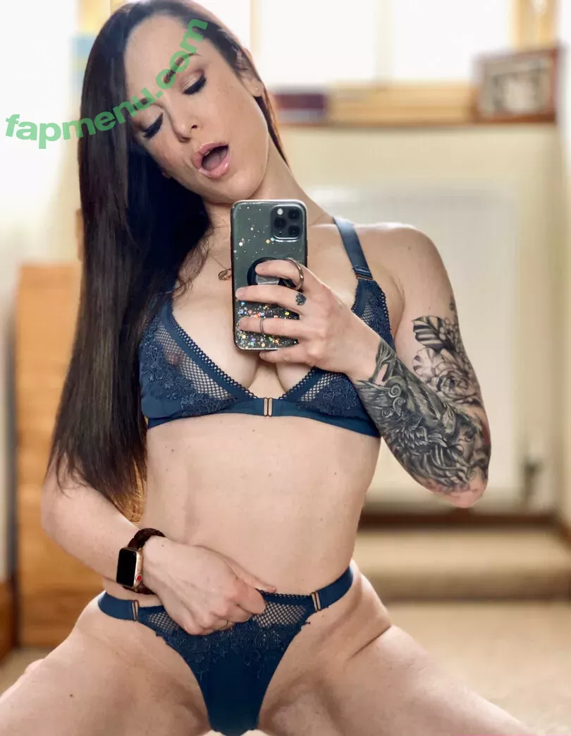 Laineybopster nude photo #0077 (Laineybopster82)