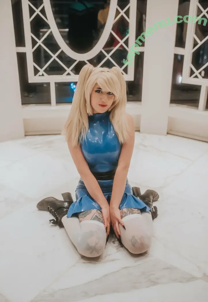 laineycat nude photo #0009 (lainey.cat)