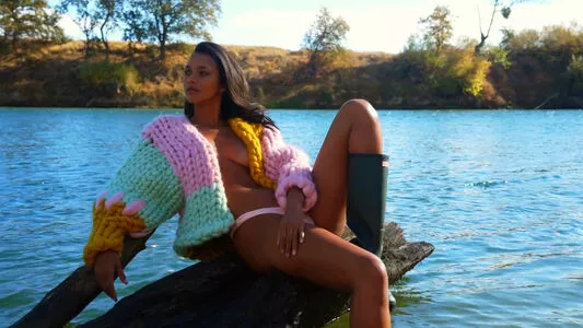 Lais Ribeiro / LaisRibeiro.Official / Lalaribeiro16 / girib / laisribeiro nude photo #0104