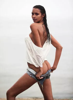 Lais Ribeiro / Lalaribeiro16 / girib / laisribeiro nude photo #0177