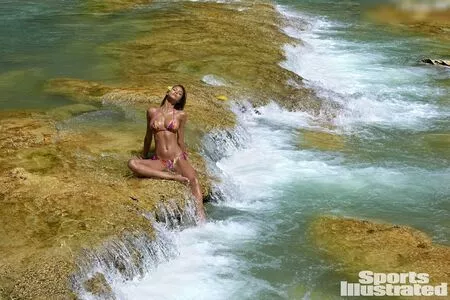 Lais Ribeiro / Lalaribeiro16 / girib / laisribeiro nude photo #0232