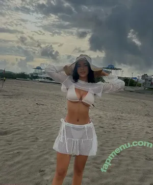Lakaryofficial nude photo #0071