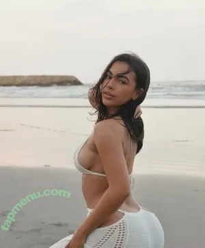 Lakaryofficial nude photo #0074