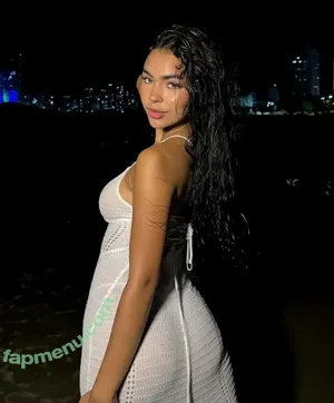 Lakaryofficial nude photo #0080
