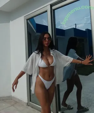 Lakaryofficial nude photo #0090