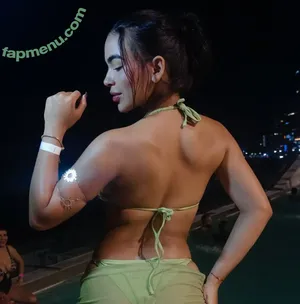 Lakaryofficial nude photo #0111