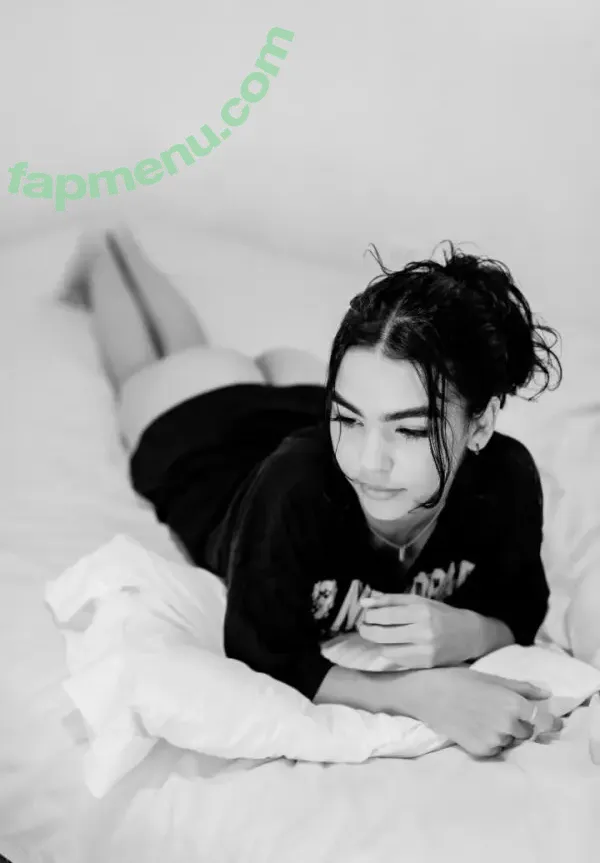 Lakaryofficial nude photo #0065 (Lakaryofficial)