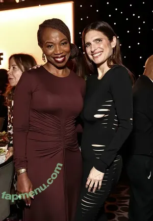 Lake Bell / lakebell nude photo #0462