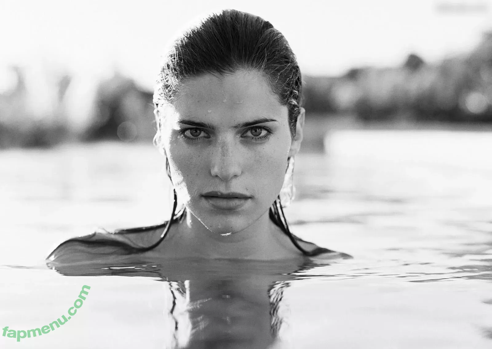 Lake Bell nude photo #0290 (jessbelll1 / lakebell)