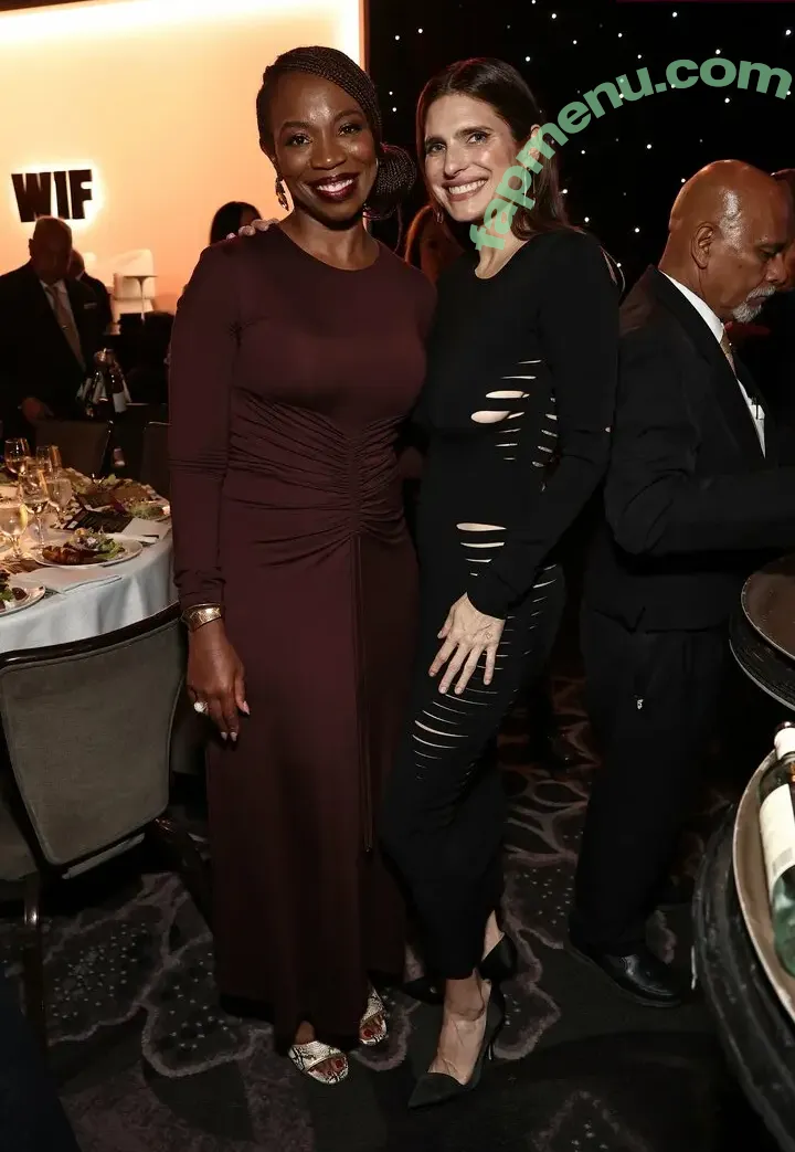 Lake Bell nude photo #0461 (lakebell)