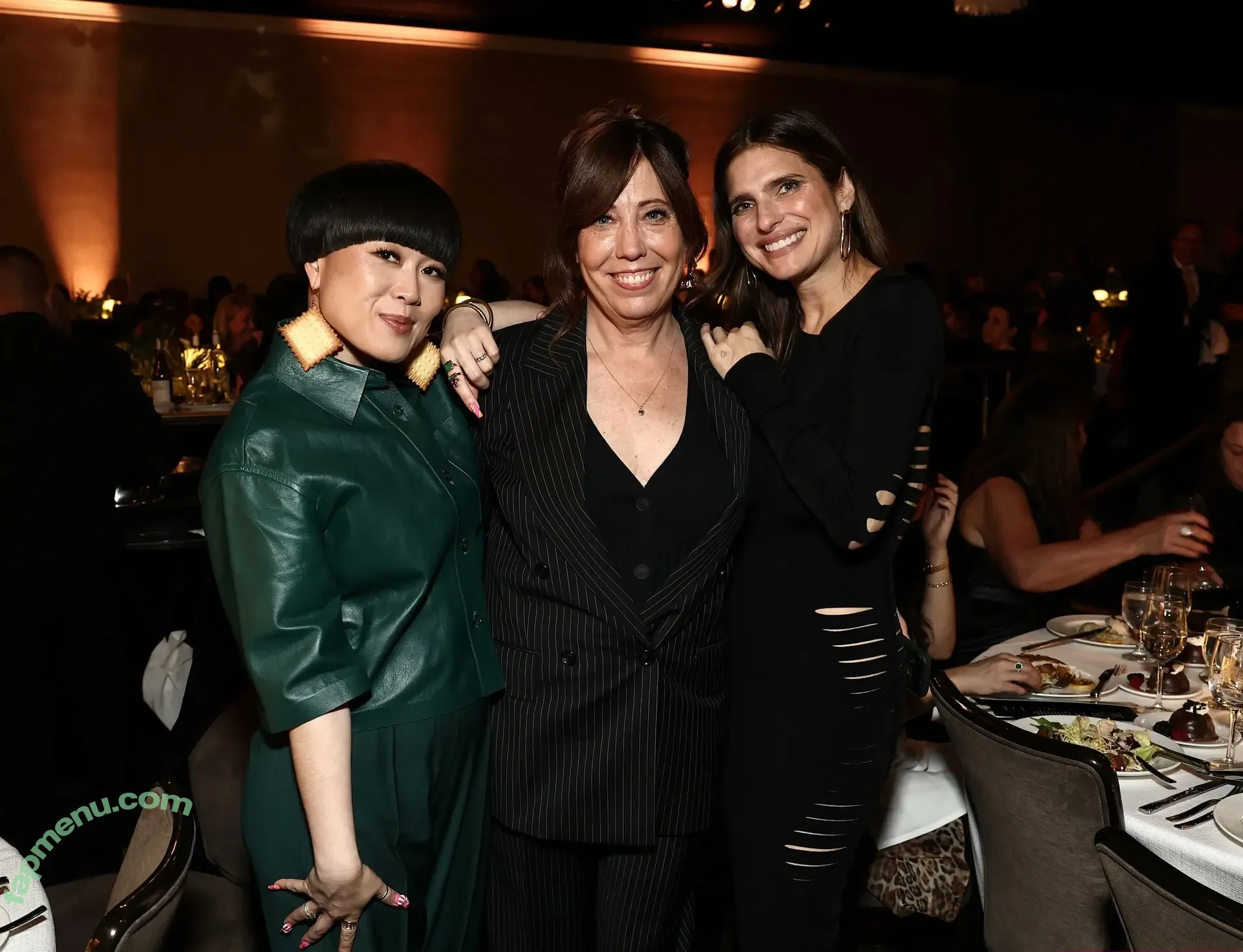 Lake Bell nude photo #0466 (lakebell)